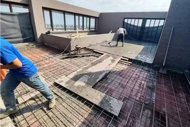 小区物业服务企业因纵容业主抢建被依法立案查处